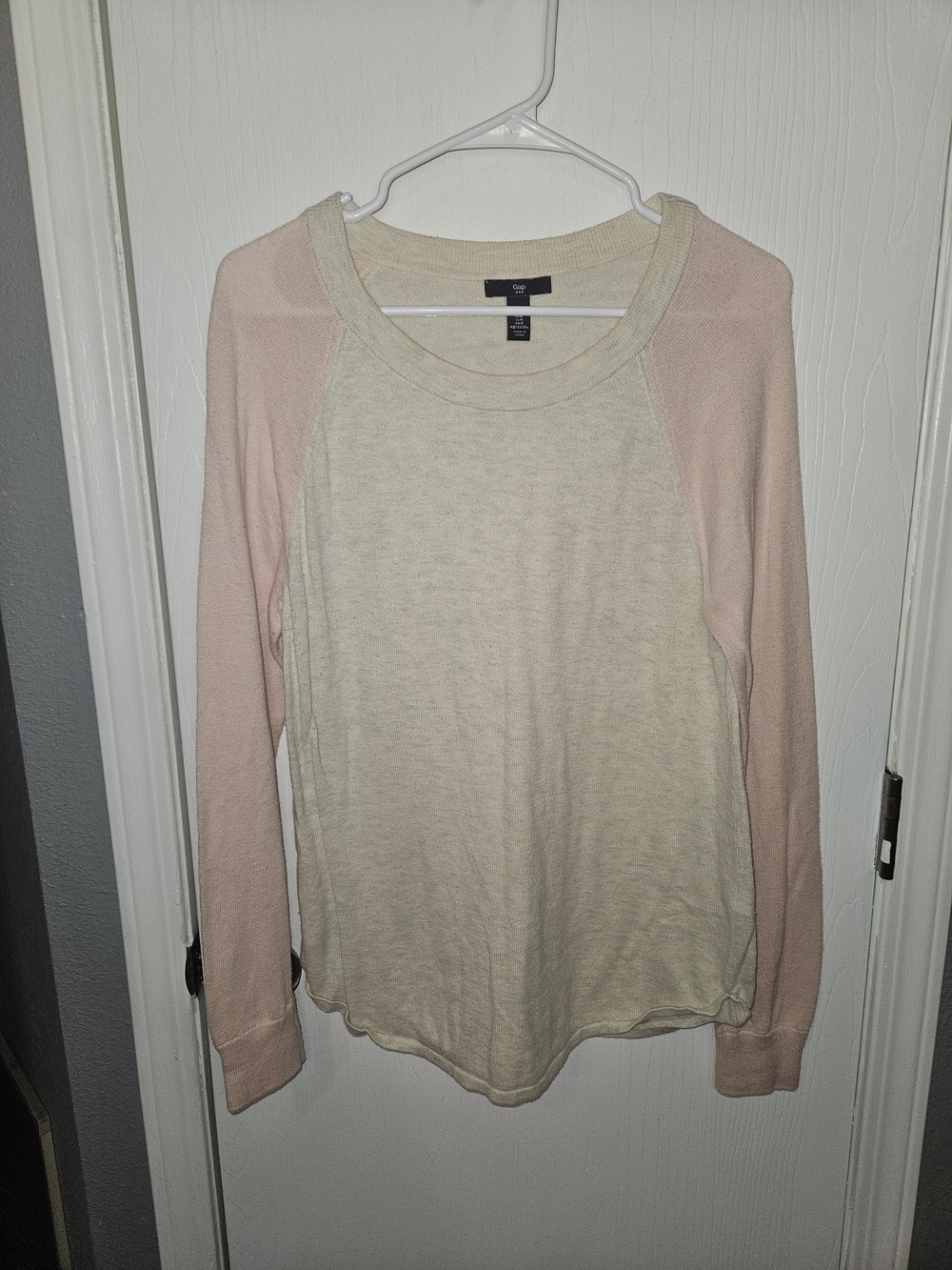 GAP Cream and Pale Pink Raglan Crewneck Sweater